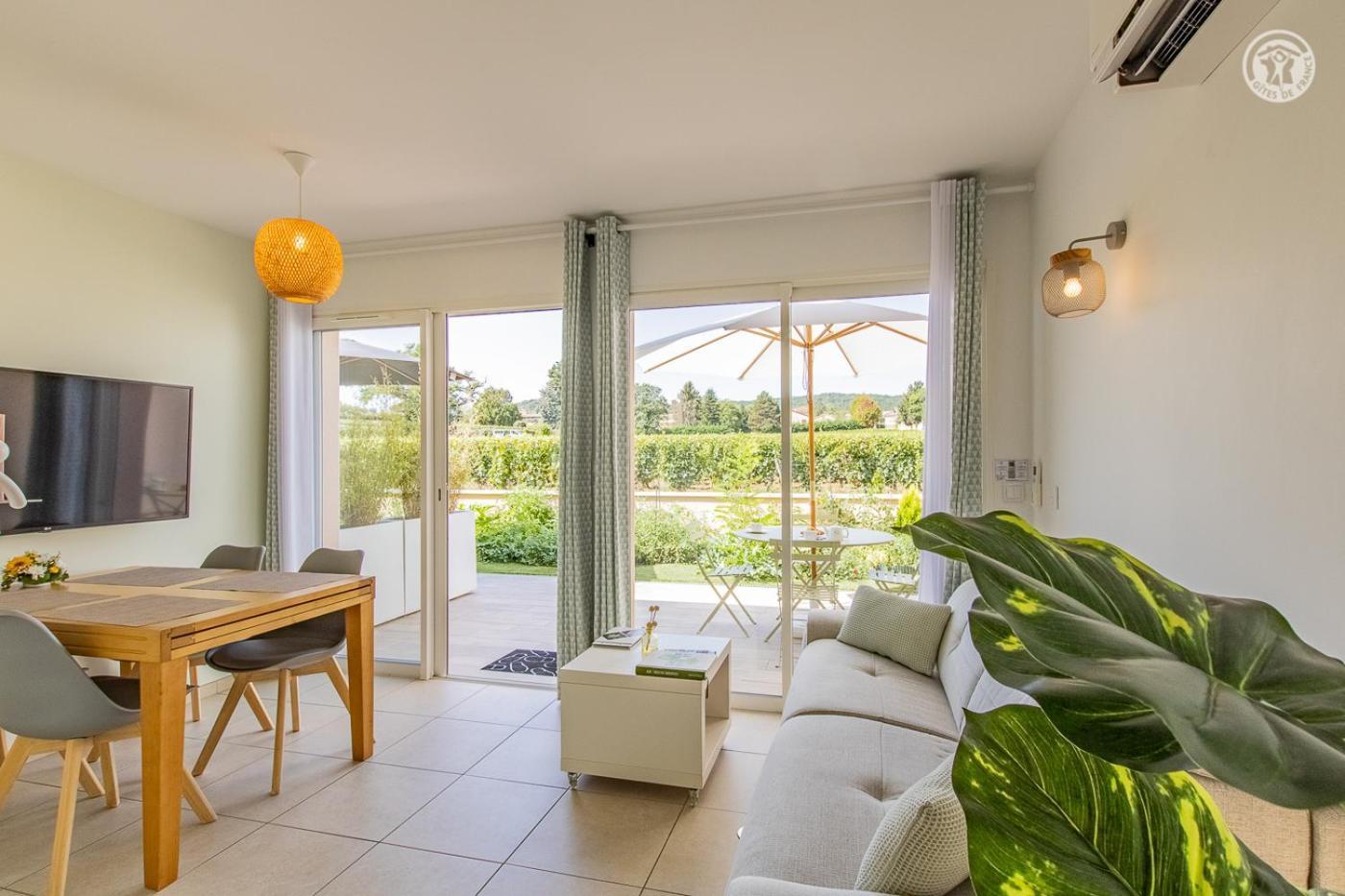 Le Maconnais Guest House Vinzelles Ngoại thất bức ảnh