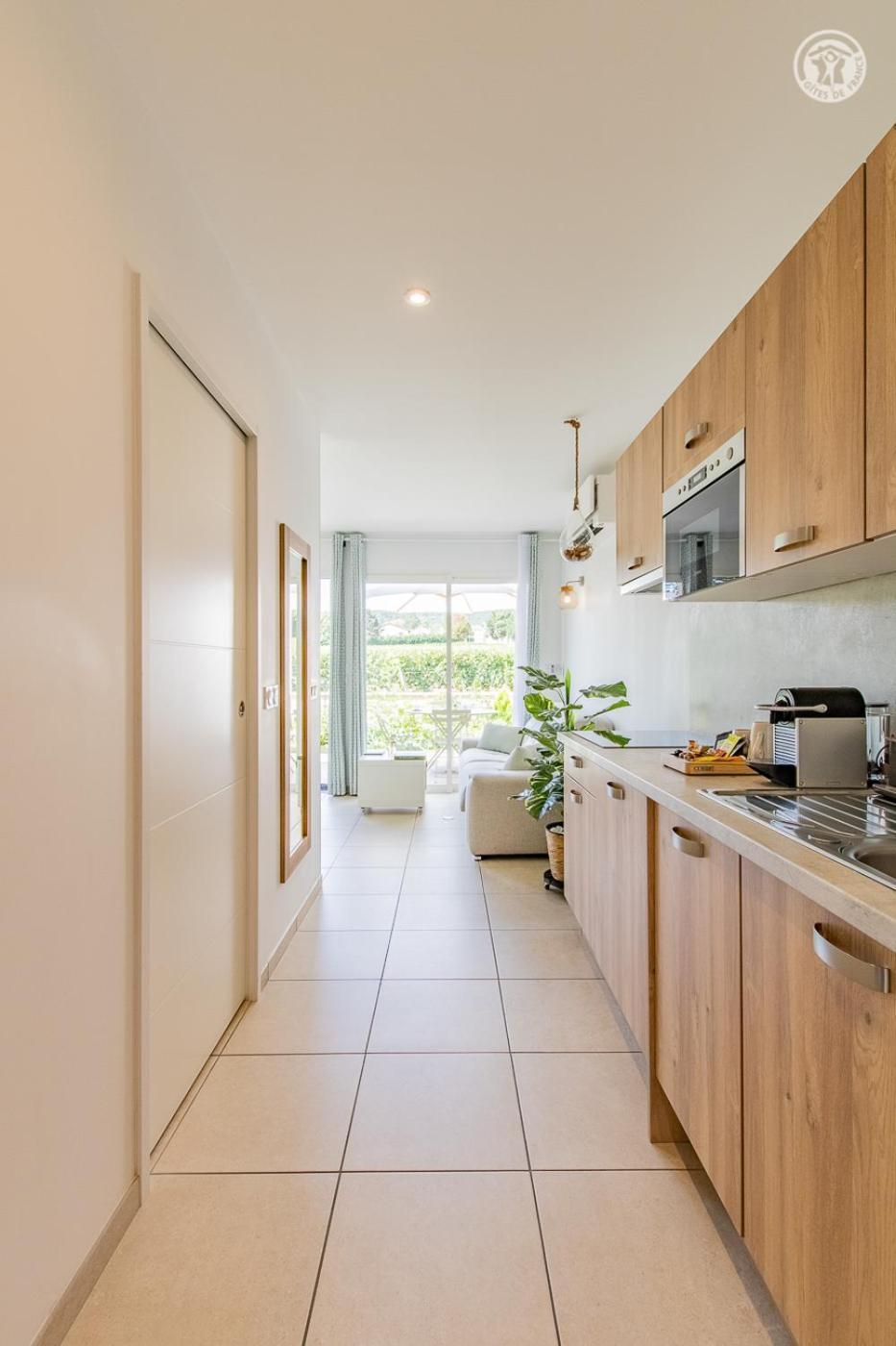 Le Maconnais Guest House Vinzelles Ngoại thất bức ảnh